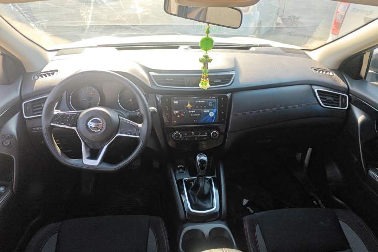 Used Nissan Qashqai 2019 2.0L CVT Smart Enjoyment Version
