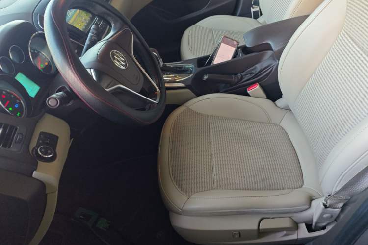 Used Buick Regal 2014 2.0L Leading Fashion Edition
