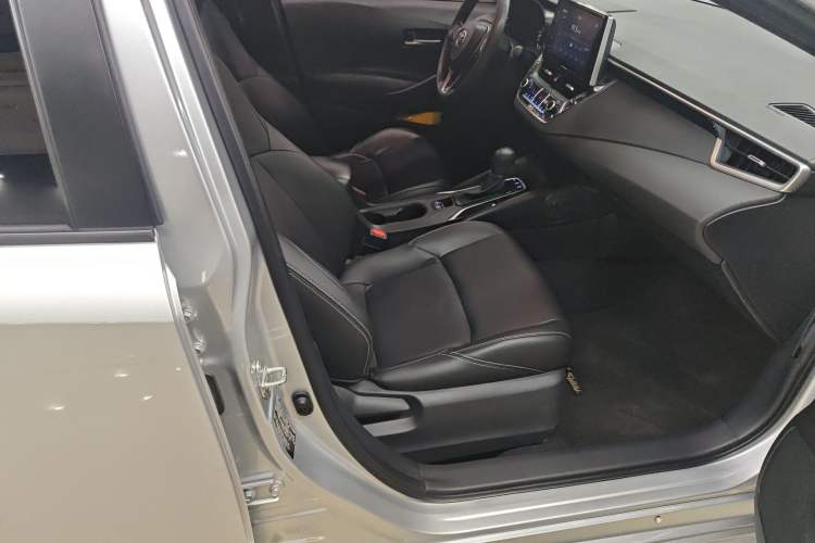 Used Toyota Levin 2019 185T CVT Luxury Edition China VI Standard
