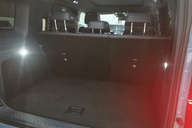 Used  Leopard 5 2023 Navigator Edition
