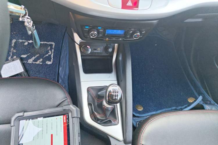 Used  Refine S3 2016 1.5L Manual Luxury Smart Version
