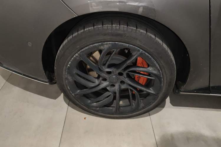 Used  L7 2022 Dynamic Model