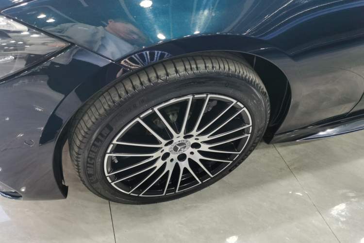 Used Mercedes-Benz C-Class 2024 Second Facelift C 260 L Sport Edition
