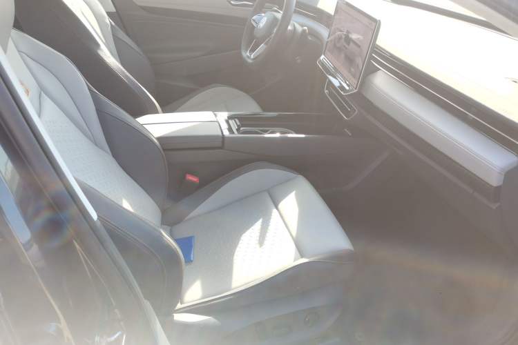 Used Volkswagen ID.7 VIZZION 2024 AIR model
