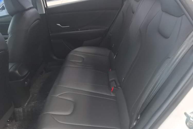 Used Hyundai Elantra 2021 1.5L CVT LUX Prestige Edition