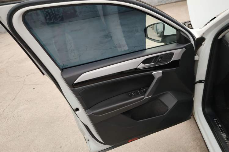 Used Volkswagen Tayron 2019 330TSI Two-Wheel Drive Luxury Model China VI Standard