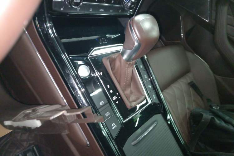 Used Volkswagen Phideon 2021 380TSI Prestige Edition
