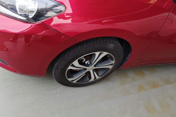 Used Nissan Tiida 2019 1.6L CVT Smart Enjoyment Version China VI Standard
