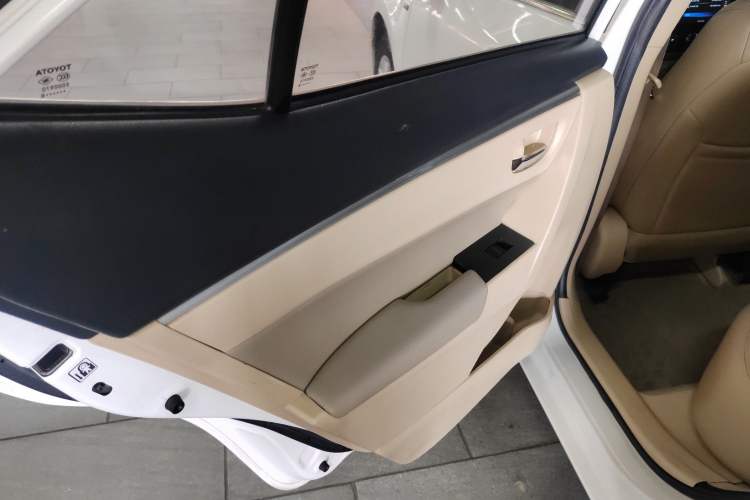 Used Toyota Corolla 2014 1.6L CVT GL-i