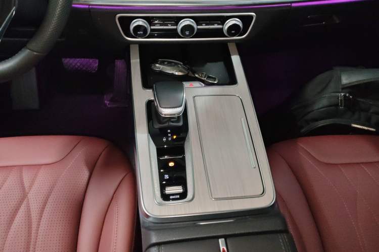 Used Hongqi HS5 2025 2.0T All-Wheel-Drive Flagship Pro Edition
