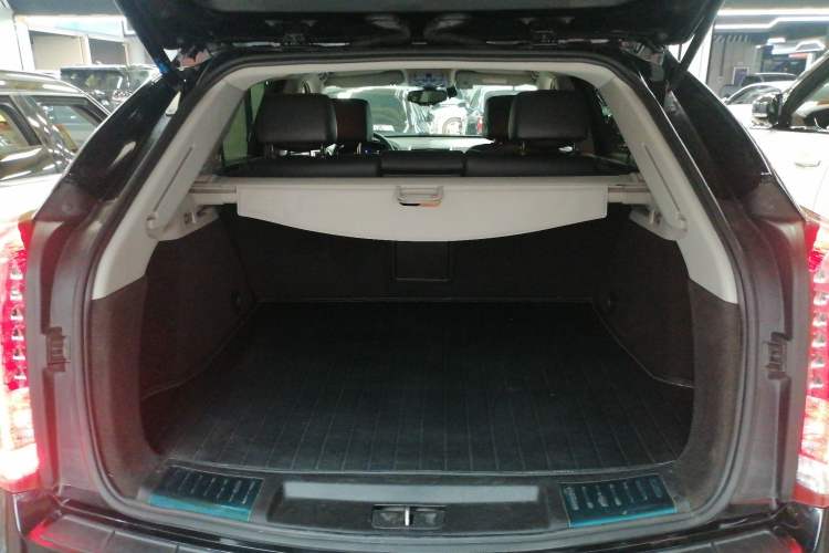 Used Cadillac SRX 2015 3.0L Elite Model
