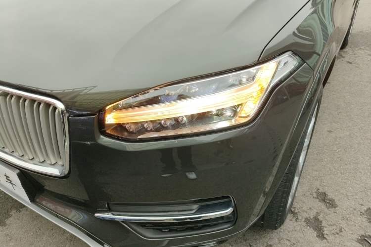 Used Volvo XC90 2019 T5 Zhiyi Edition 7-Seater China V Emission Standard
