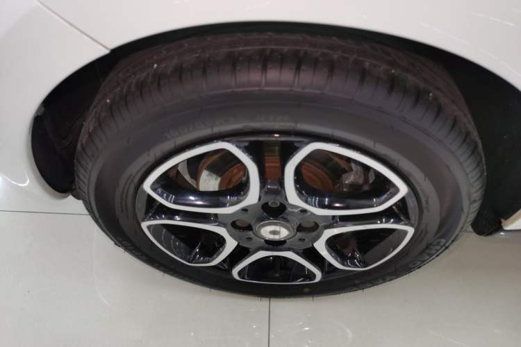 Used smart forfour 2018 0.9T 66 kW Pioneer Edition