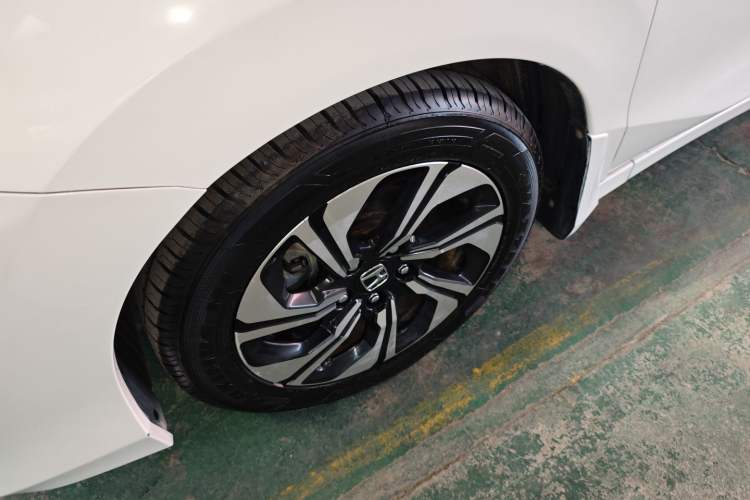 Used Honda Crider 2016 1.8L CVT Luxury Edition
