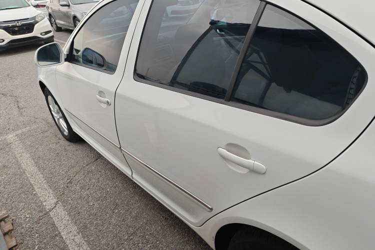 Used Skoda Octavia 2014 1.6L Manual Yijun Edition
