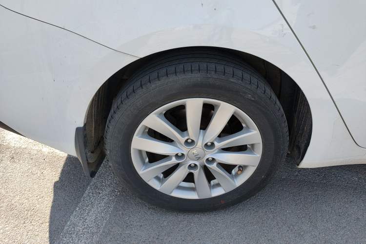 Used Kia K3 2015 1.6L Automatic GL
