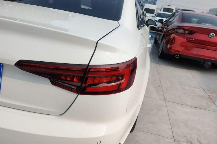 Used Audi A4L 2018 30th Anniversary Edition 40 TFSI Sport Edition