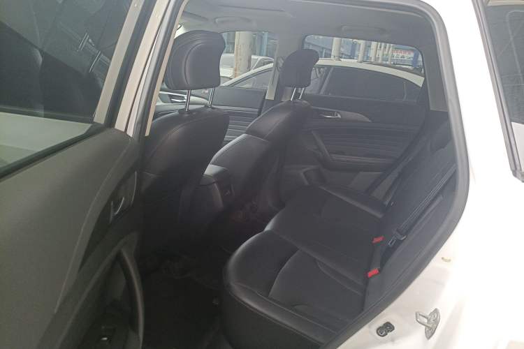 Used Changan CS35PLUS 2021 Honor Million Edition 1.6L Manual Luxury Model