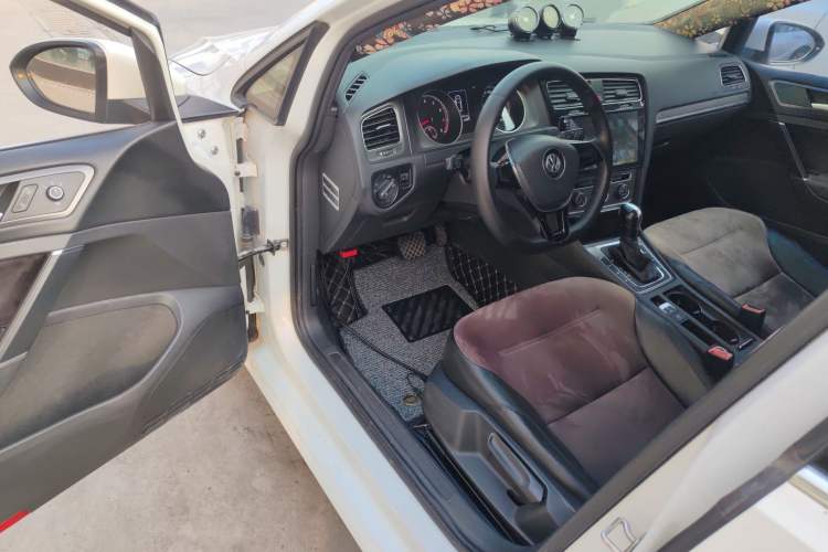 Used Volkswagen Golf 2016 1.6L Automatic Comfort Model