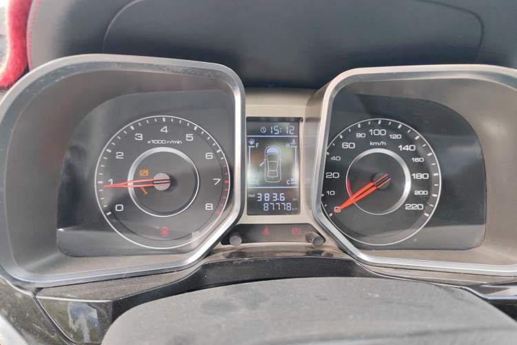 Used Zotye Domy X5 2015 1.5T Manual Luxury Model China V Standard