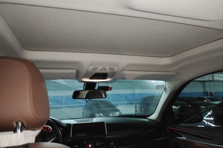 Used BMW X6 2015 xDrive28i
