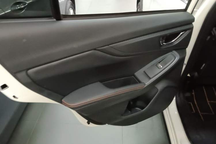 Used Subaru XV 2020 Revised Version 2.0i All-Wheel-Drive Luxury Edition with EyeSight
