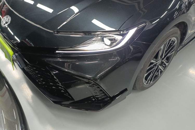 Used Toyota Camry 2026 Model Dual-Engine 2.0HSE Sport Lite Edition