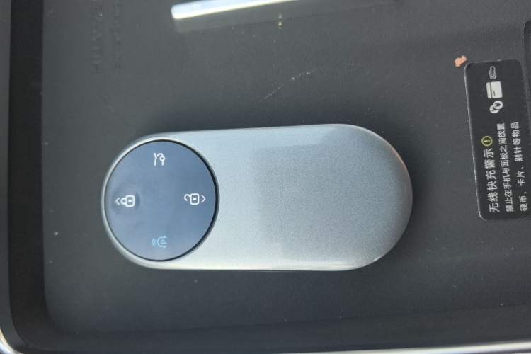 Used Hima AITO M9 2024 All-Electric Ultra Version 100 kWh 6-Seater Model
