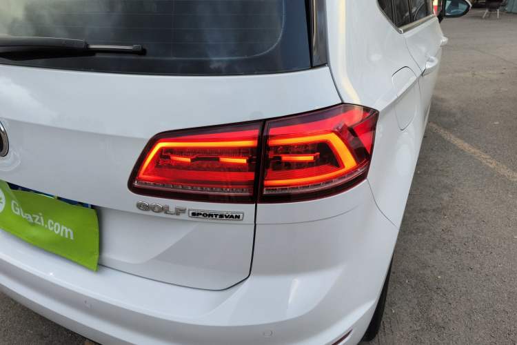 Used Volkswagen Golf Sportsvan 2018 1.6L Automatic Comfort Model
