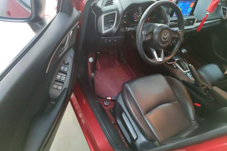 Used Mazda Mazda 3 Axela 2019 Cloud-Controlled Version Sedan 1.5L Automatic Comfort Trim China VI Standard