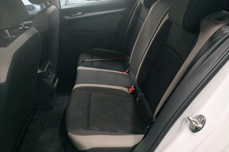 Used Volkswagen Golf 2023 200TSI DSG