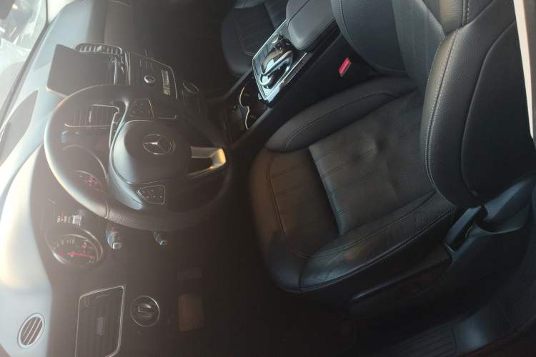 Used Mercedes-Benz GLE 2016 GLE 320 4MATIC Luxury Model