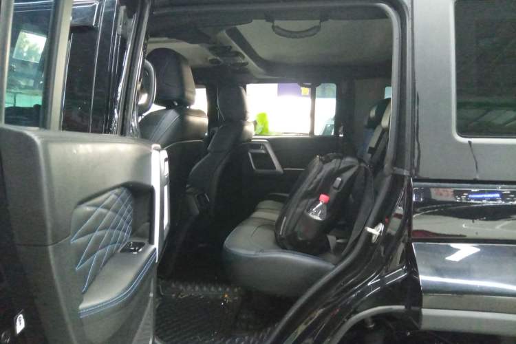 Used Beijing Auto BJ40 2023 2.0T Automatic Four-Wheel Drive Urban Hunter Edition Chivalrous Type
