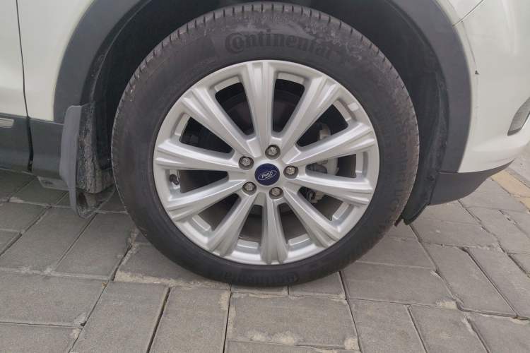 Used Ford Kuga 2017 EcoBoost 180 Two-Wheel-Drive Luxury Wing Edition
