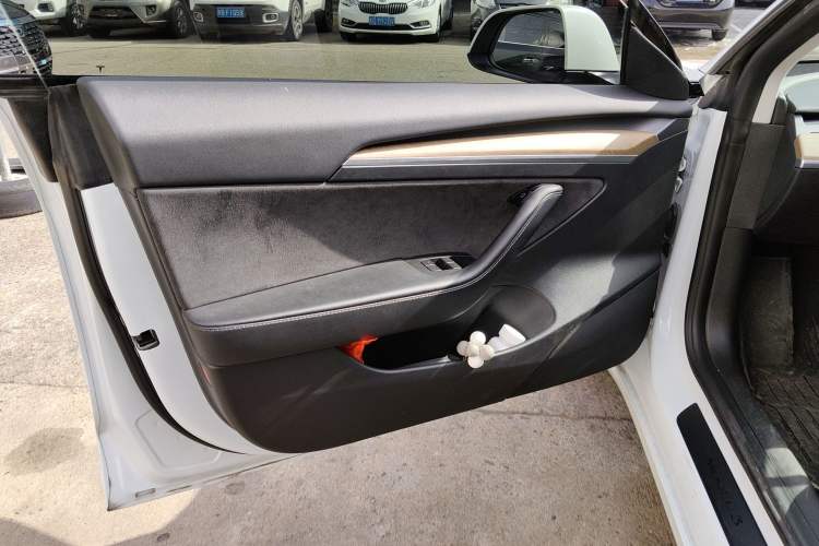 Used Tesla Model 3 2021 Standard Range Rear-Drive Upgraded Version
