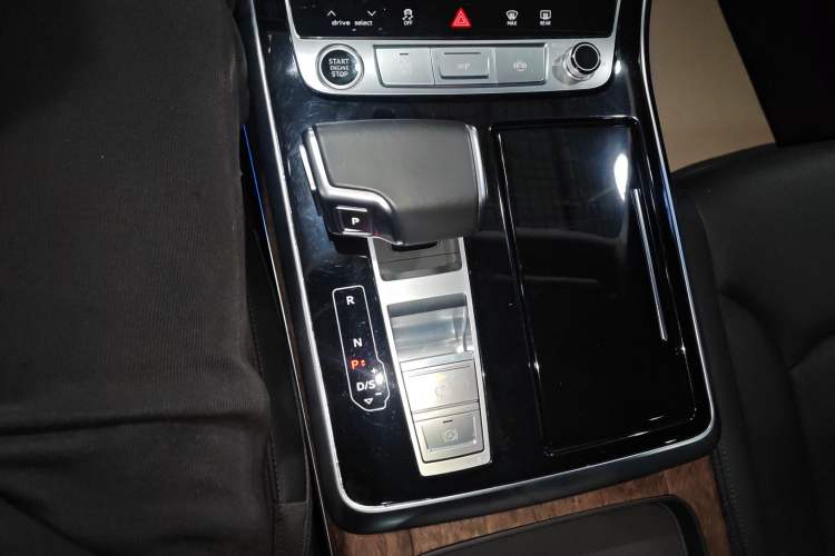 Used Audi Q7 2021 55 TFSI quattro S line Sport model