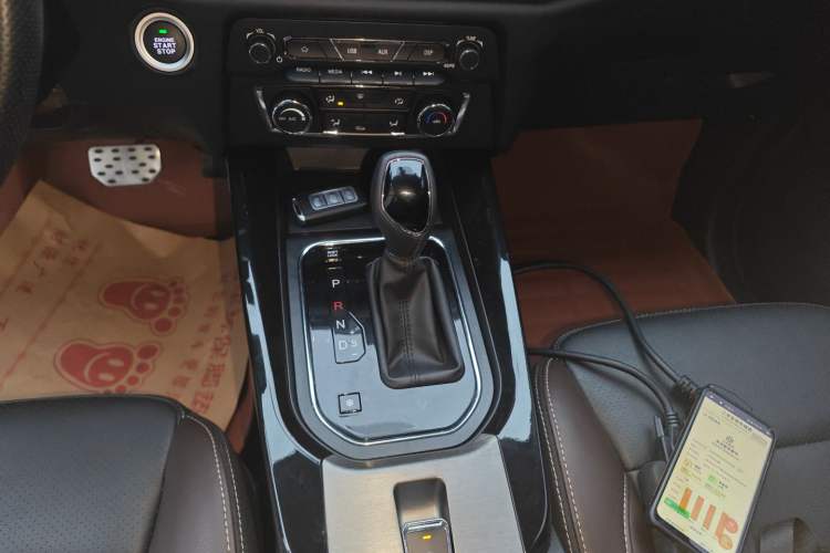 Used Dongfeng Fengon S560 2018 1.8L CVT Smart Connect 7-Seater
