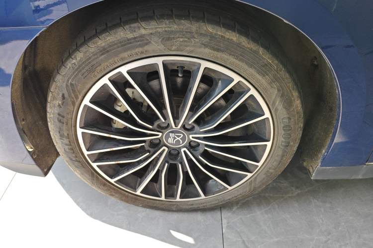 Used BYD Han 2022 DM-i 121KM Prestige Model
