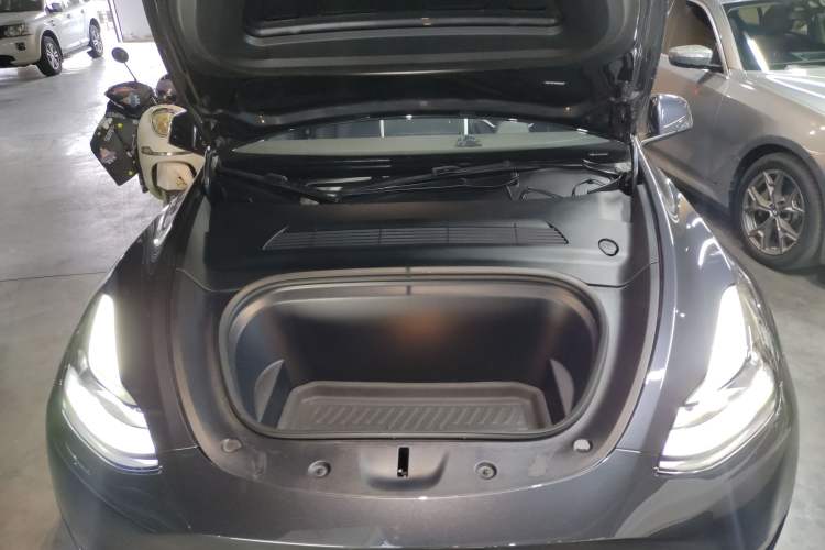 Used Tesla Model Y 2024 Rear-Wheel-Drive Version