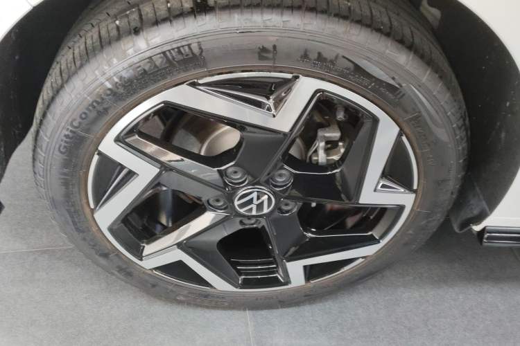 Used Volkswagen Golf 2025 300TSI R-Line
