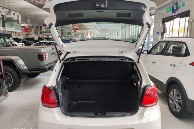 Used Volkswagen Polo 2016 1.4L Automatic Trendy Model
