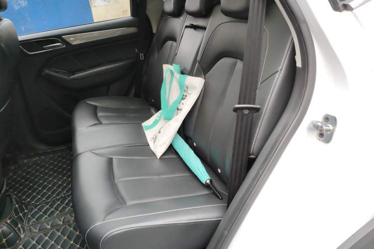 Used Roewe RX5 2016 30T Two-Wheel Drive Automatic Internet Smart Edition