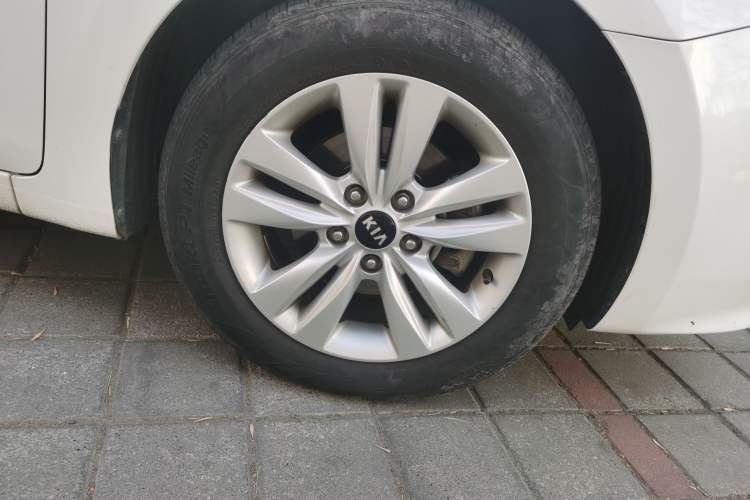 Used Kia K4 2014 1.8L Automatic GLS
