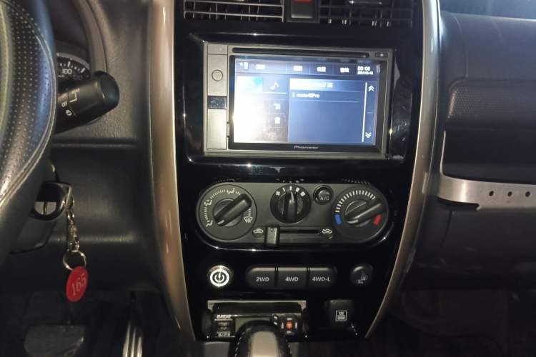 Used Suzuki Jimny 2015 1.3 AT Mode3 Navigation Edition
