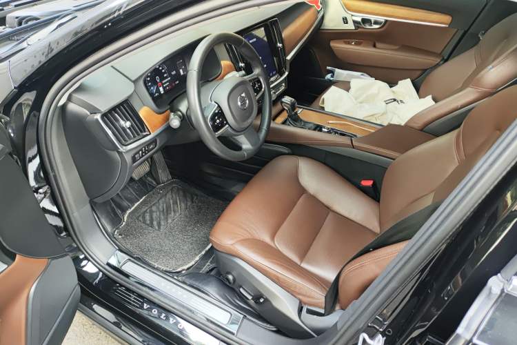 Used Volvo S90 2019 T5 Zhiyi Edition
