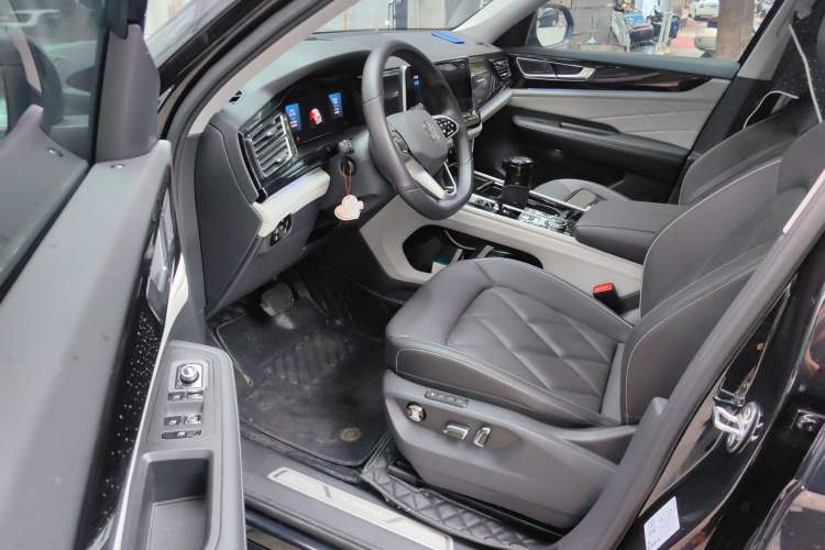 Used Volkswagen Teramont 2024 530 V6 All-Wheel-Drive Longxiang Edition