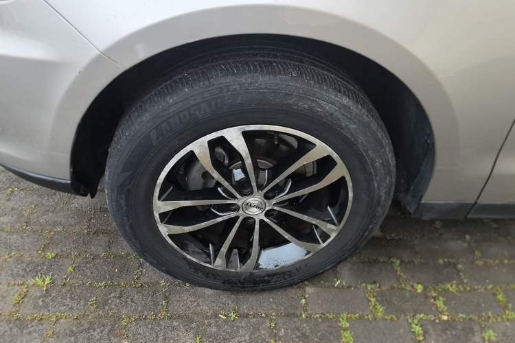 Used Zotye T600 2015 Family Edition 2.0T Manual Luxury Version