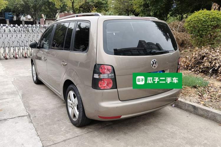 Used Volkswagen Touran 2015 1.4T DSG Comfort Edition 5 Seats