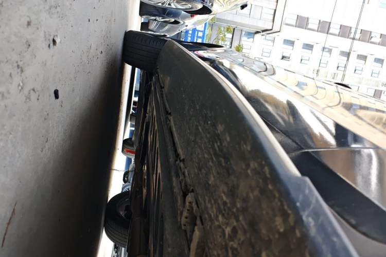 Used Mercedes-Benz GLC 2018 Facelift GLC 260 4MATIC Luxury Edition
