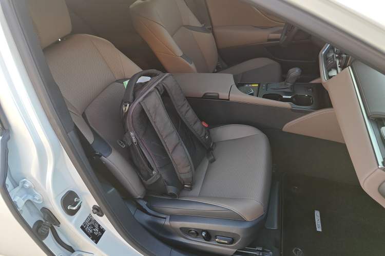 Used Lexus ES 2025 200 Premium Edition